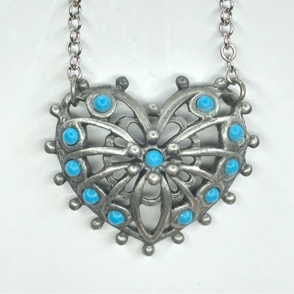 VTG Sarah Coventry Signed Silver Heart Necklace with‎ Faux Turquoise Accents
